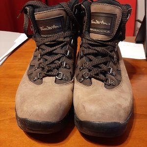 Thom McAM Leather Beige and Brown Hiking Boots - Size 8 - Never Worn